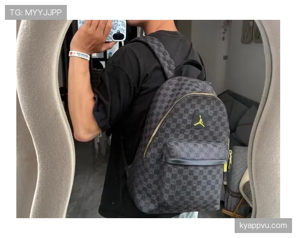 乔丹居然穿睡衣出门，亿万富豪的日常我真服了